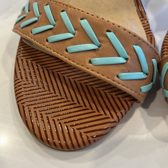 Gorgeous new heels - Picture 3 of 7